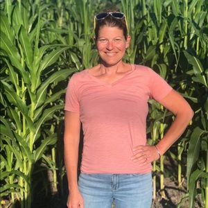 Meet your Posher, Charlyne